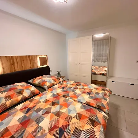 Exclusive Klimatisierte 2 Zimmerwohnung In Fellbach Lejlighed *