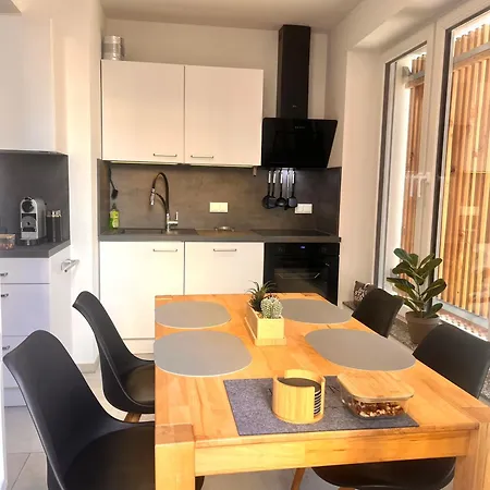 Exclusive Klimatisierte 2 Zimmerwohnung In Fellbach *