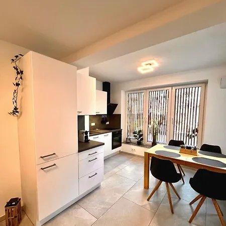 Exclusive Klimatisierte 2 Zimmerwohnung In Fellbach Lejlighed