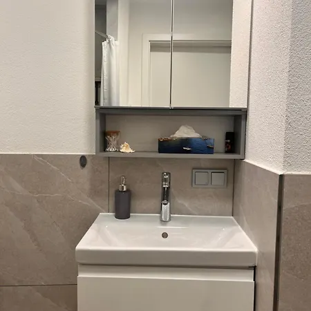 Exclusive Klimatisierte 2 Zimmerwohnung In Fellbach *